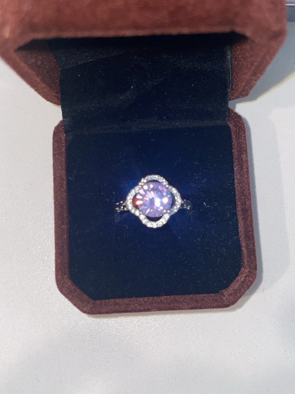 PT950 Elegant Purple cubic zirconia diamond Halo Ring with Clear Accents